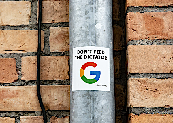 dont feed the dictator - CC